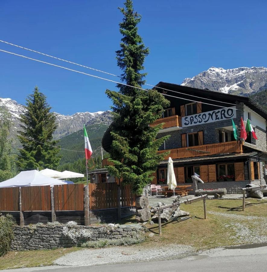 Sasso Nero Chiesa in Valmalenco Exterior foto